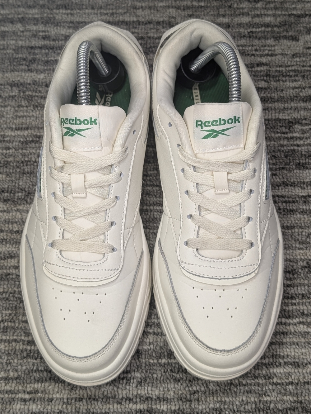 Reebok Tech Geo Women's Leather Casual Sneakers in Size 9 - Picture 6 of 9